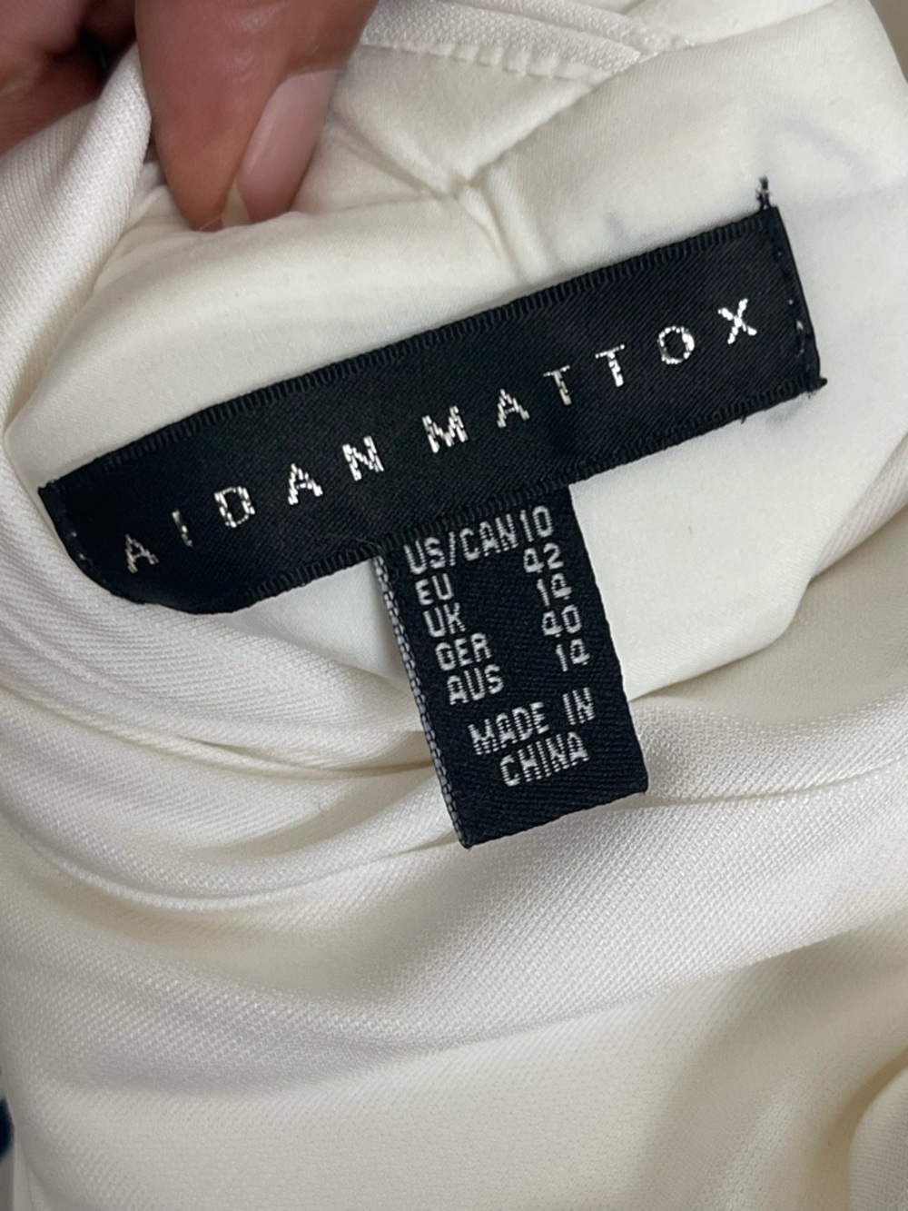 AIDAN MATTOX | White Bodice Navy Floral A-Line Maxi Dress Sz 10 - Picture 9 of 9